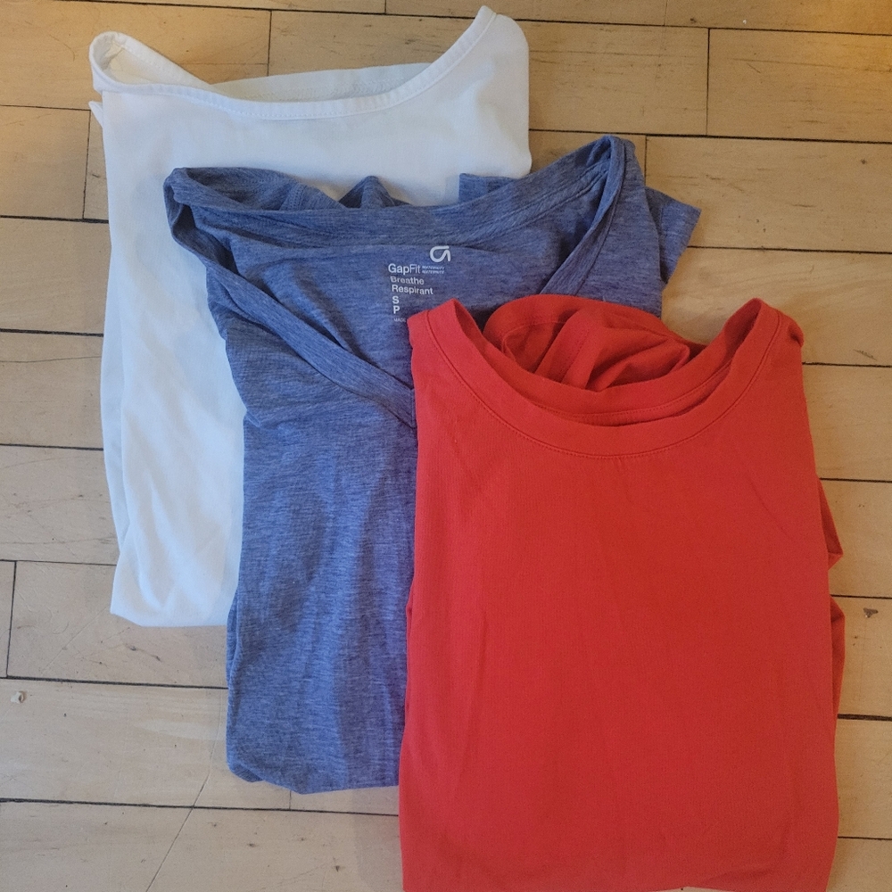 Maternity shirt bundle